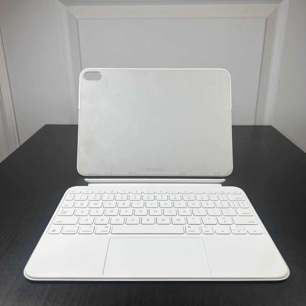 Apple Magic Keyboard Folio iPad 10th Gen White A2695 10.9" MQDP3LL/A